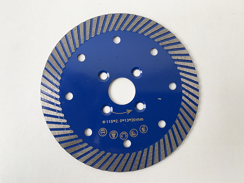 turbo type small size diamond cutting saw