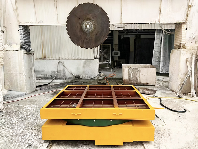 Chinese design of stone block cutting platform