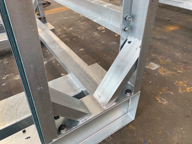 Detachable steel racks for storing stone panels