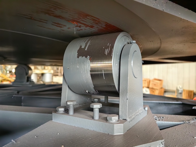 rotating platform for stone slab cutting machine