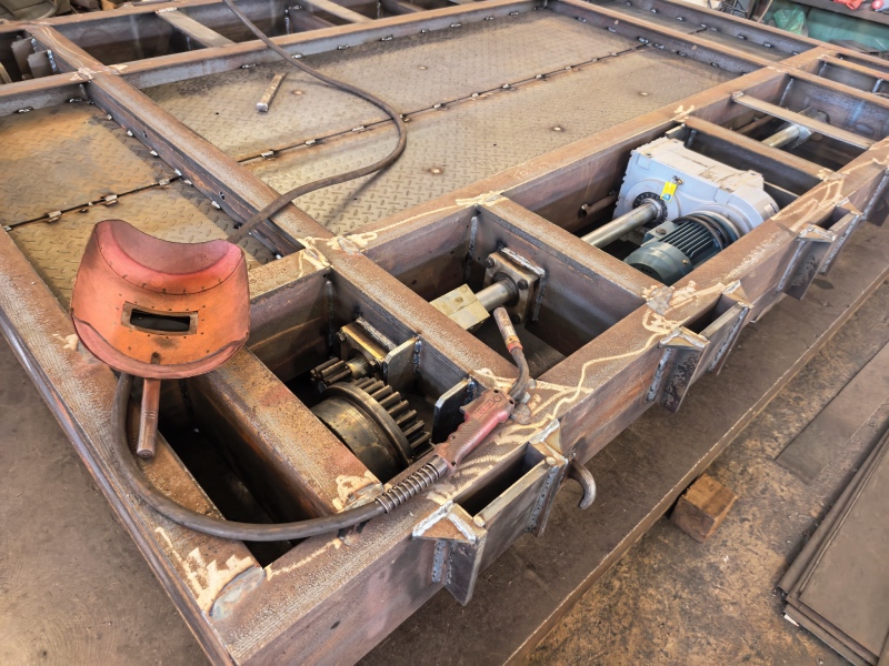 China manufacturer of heavy-duty steel worktable for stone